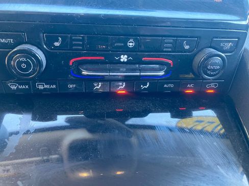 Used 2022 Jeep Grand Cherokee L Limited image 25