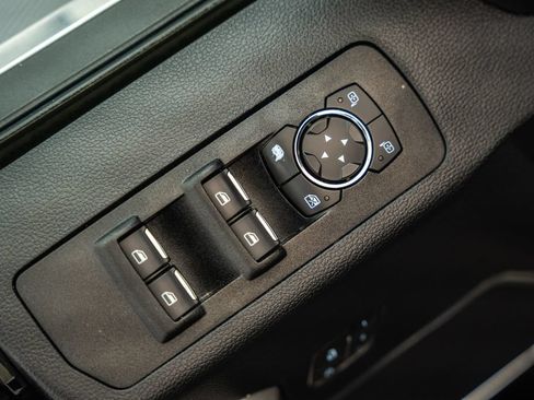Used 2019 Ford F150 Platinum w/ Equipment Group 701A Luxury AWD/4WD image 50