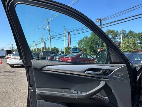 Used 2022 BMW X3 xDrive30i AWD/4WD image 9