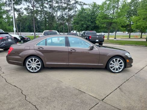 Used 2013 Mercedes-Benz S 550 4MATIC image 8