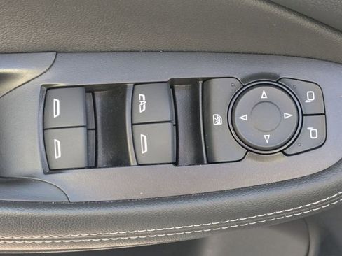 Used 2025 Buick Encore GX Preferred image 11