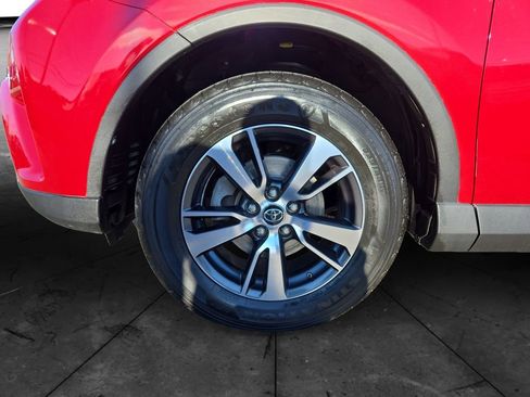 Used 2017 Toyota RAV4 XLE image 14