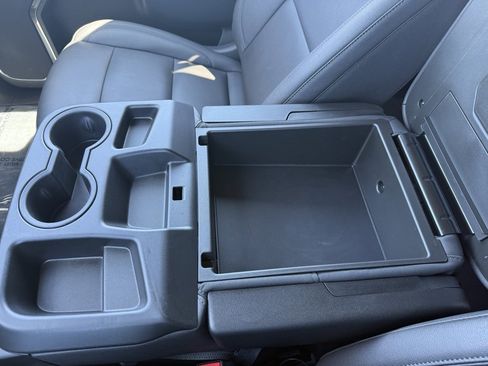 Used 2025 GMC Sierra 1500 SLT image 14