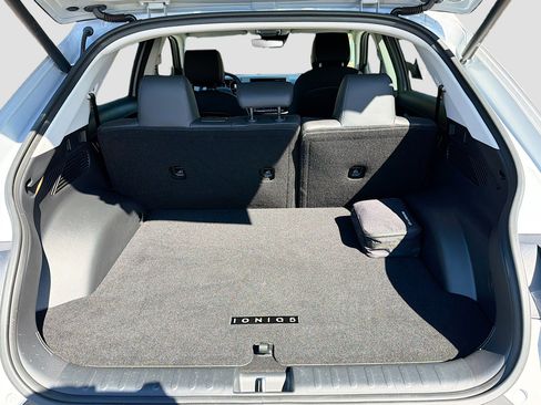 Used 2023 Hyundai Ioniq 5 SEL image 12