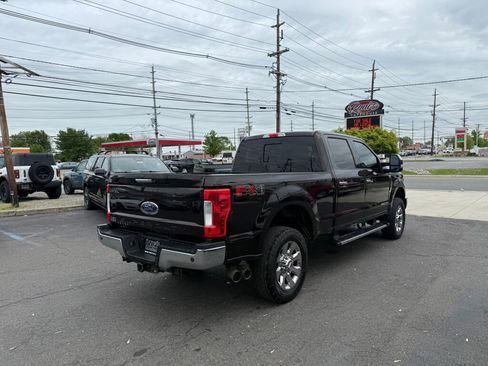 Used 2018 Ford F250 Lariat w/ Chrome Package AWD/4WD image 7
