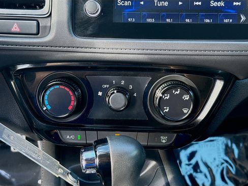 Used 2019 Honda HR-V Sport image 14