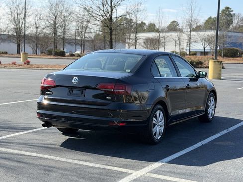 Used 2017 Volkswagen Jetta S image 7