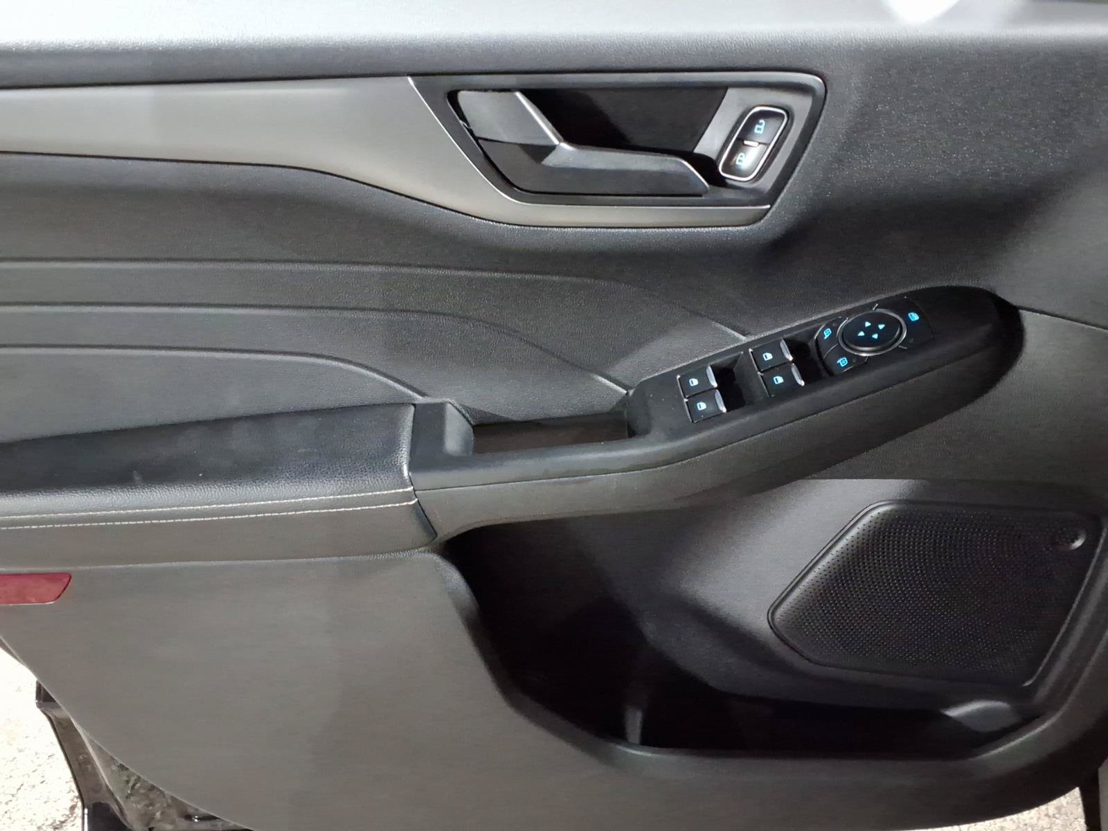 Certified 2024 Ford Escape Active w/ Cold Weather Package FWD image 9