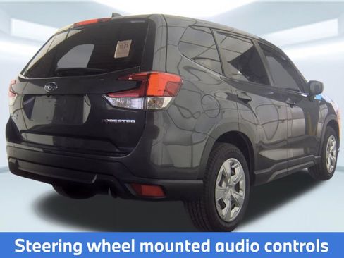 Used 2023 Subaru Forester AWD/4WD image 2