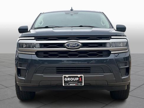 Used 2022 Ford Expedition Max XLT image 3