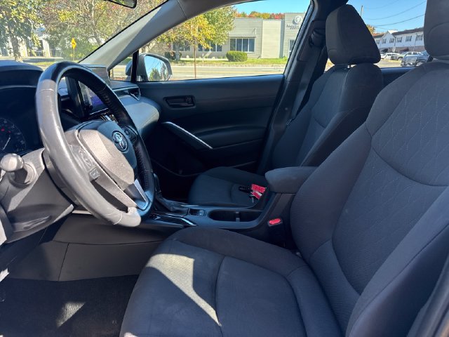 Used 2023 Toyota Corolla Cross LE w/ Moonroof Package AWD/4WD image 14