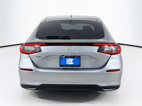 Used 2024 Honda Civic EX-L image 6