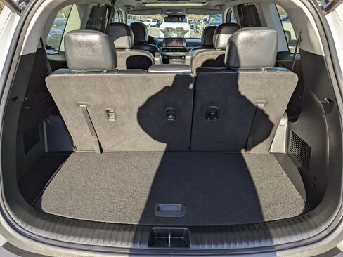 Used 2022 Kia Telluride EX w/ EX Premium Package image 39