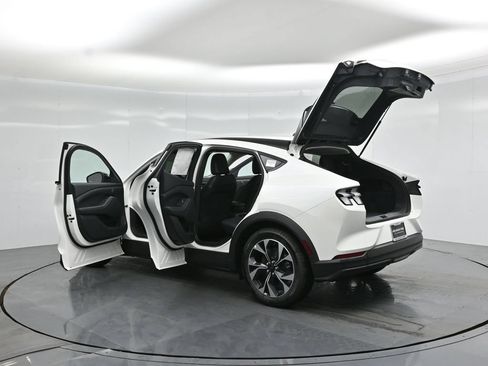 New 2026 Ford Mustang Mach-E Select RWD image 30