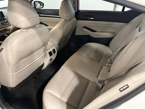 Used 2021 Nissan Altima 2.5 Platinum AWD/4WD image 24