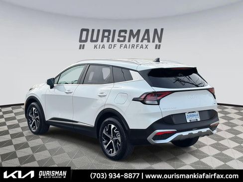 Used 2023 Kia Sportage EX image 3