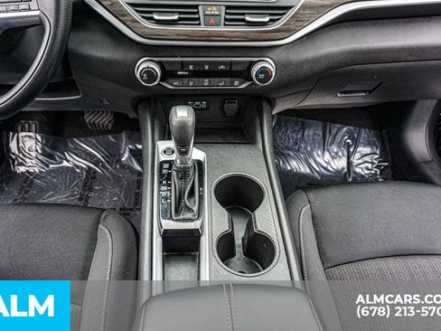 Used 2025 Nissan Altima 2.5 SV image 39