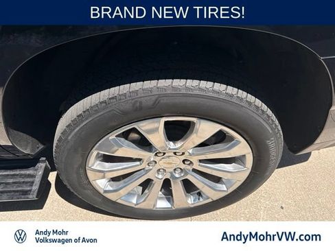 Used 2023 Chevrolet Tahoe Premier AWD/4WD image 14