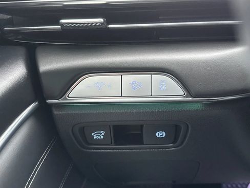 Used 2025 Genesis GV80 2.5T Standard AWD/4WD image 26