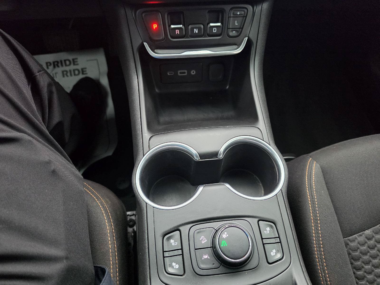 Used 2020 GMC Terrain SLE w/ Driver Convenience Package FWD image 13