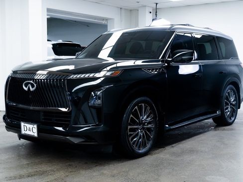Used 2025 INFINITI QX80 Autograph w/ Autograph Exterior Package AWD/4WD image 3