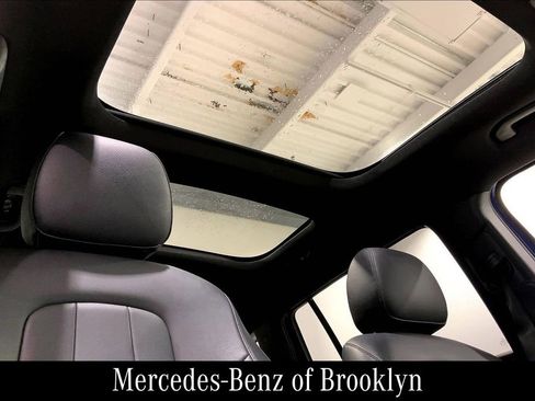 Certified 2021 Mercedes-Benz GLB 250 4MATIC image 17