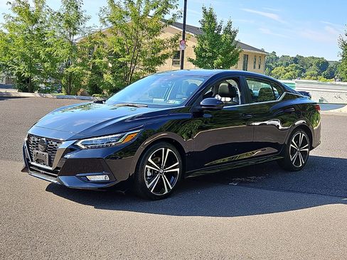 Certified 2023 Nissan Sentra SR w/ SR Premium Package FWD image 3