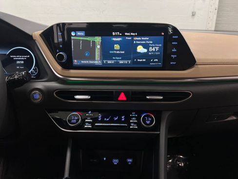 Used 2020 Hyundai Sonata Limited w/ Preferred Accessory Package FWD image 20