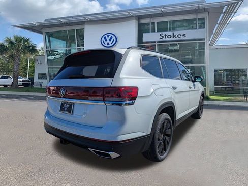 New 2026 Volkswagen Atlas SE FWD image 4