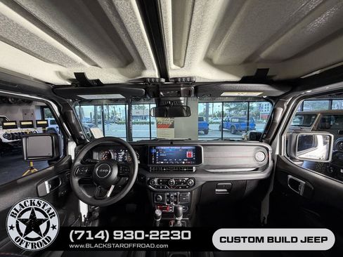 Used 2025 Jeep Wrangler Unlimited Rubicon AWD/4WD image 20