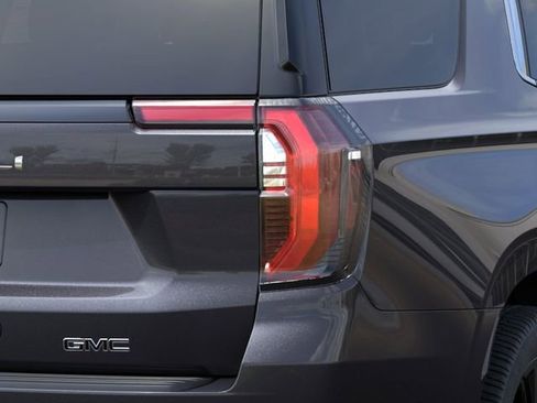 New 2026 GMC Yukon Denali Ultimate AWD/4WD image 11