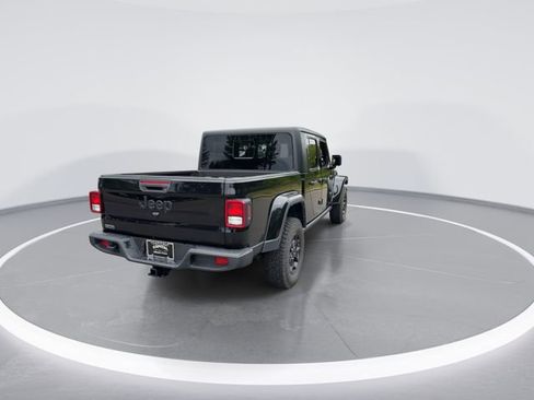 Used 2022 Jeep Gladiator Sport AWD/4WD image 8