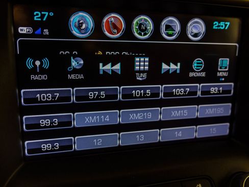 Used 2019 GMC Acadia SLT image 26