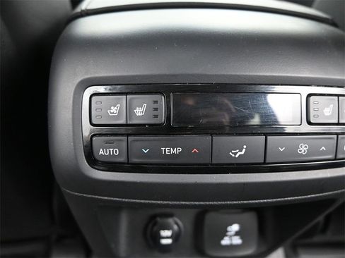 Used 2022 Hyundai Palisade Limited image 14