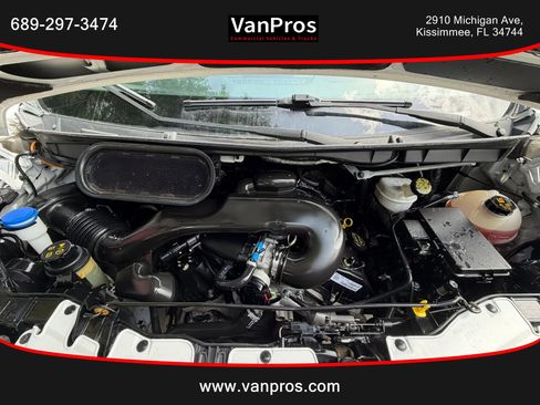 Used 2017 Ford Transit 250 130 Medium Roof RWD image 16