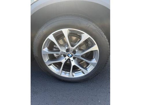 Used 2026 BMW X5 xDrive40i w/ Premium Package AWD/4WD image 5