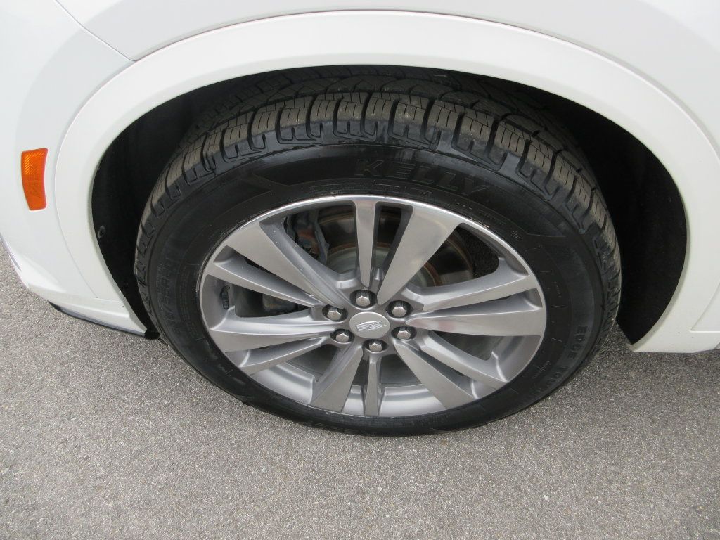 Certified 2022 Cadillac XT6 Premium Luxury w/ LPO, Floor Liner Package AWD/4WD image 14