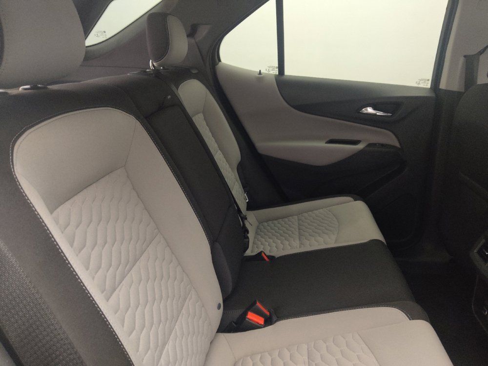 Used 2020 Chevrolet Equinox LS FWD image 19