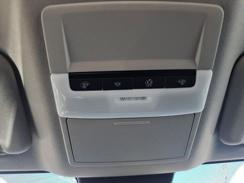 Used 2025 Nissan Sentra S image 21