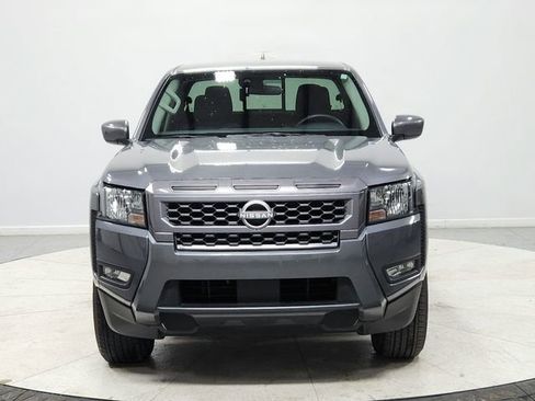 Used 2025 Nissan Frontier SV w/ SV Convenience Package image 2