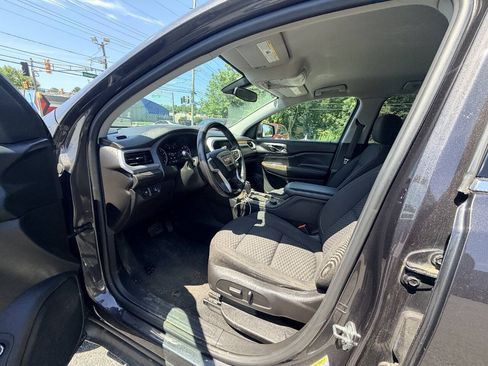 Used 2017 GMC Acadia SLE FWD image 47