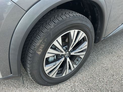 Used 2021 Nissan Rogue SV AWD/4WD image 9