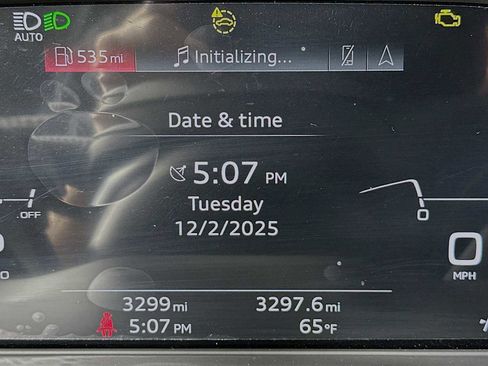 Certified 2025 Audi Q5 2.0T Premium Plus w/ Premium Plus Package image 12