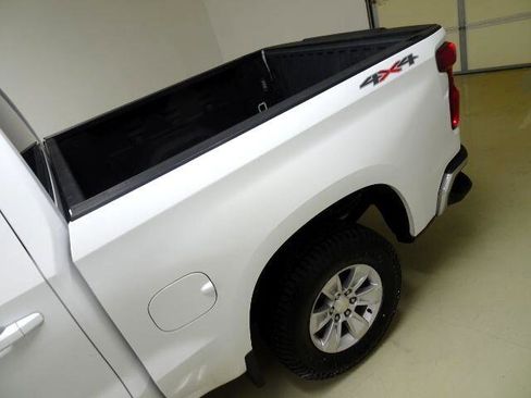 Used 2021 Chevrolet Silverado 1500 LT w/ Bed Protection Package image 14