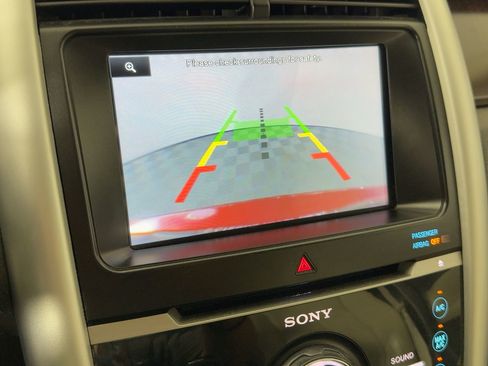 Used 2011 Ford Edge Limited image 25