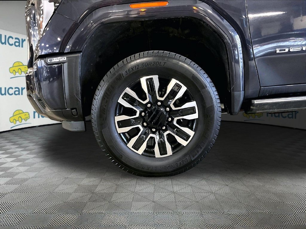 Used 2024 GMC Sierra 2500 Denali Ultimate AWD/4WD image 7