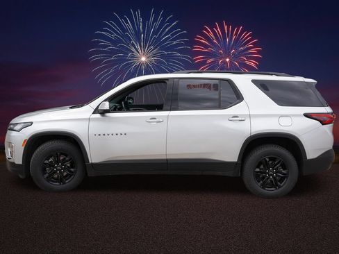 Certified 2022 Chevrolet Traverse LT w/ Midnight/Sport Edition AWD/4WD image 9
