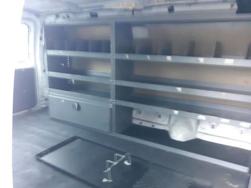 Used 2011 Ford E-150 and Econoline 150 w/ PWR Group image 10