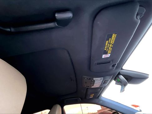 Used 2018 Lexus IS 300 F Sport w/ F Sport Package image 13