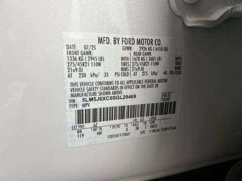 Used 2025 Lincoln Aviator Premiere image 35